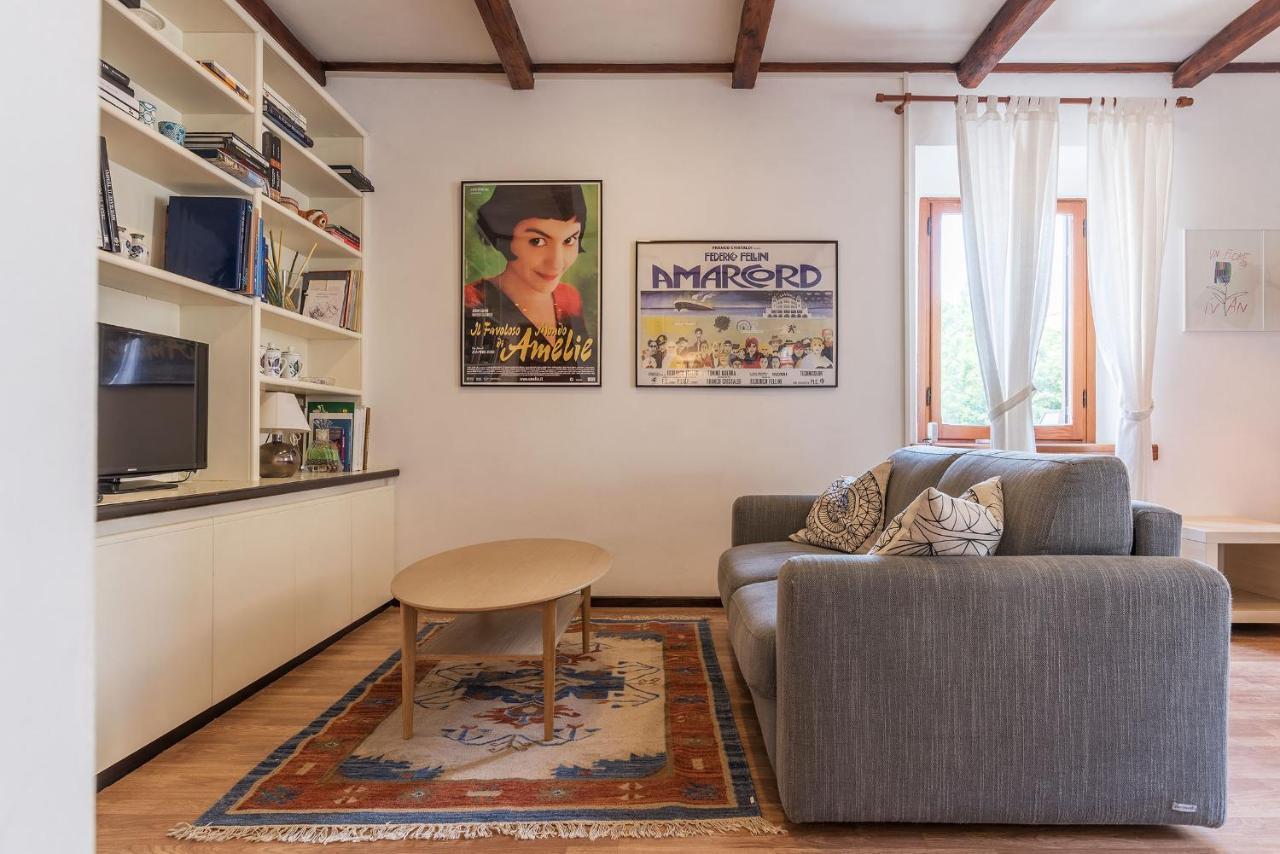 Colosseo Modern Apartment Рим Екстер'єр фото